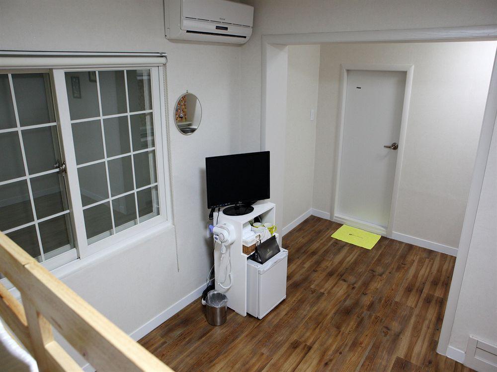 Wisma tamu 24 Namsan Garden 2*