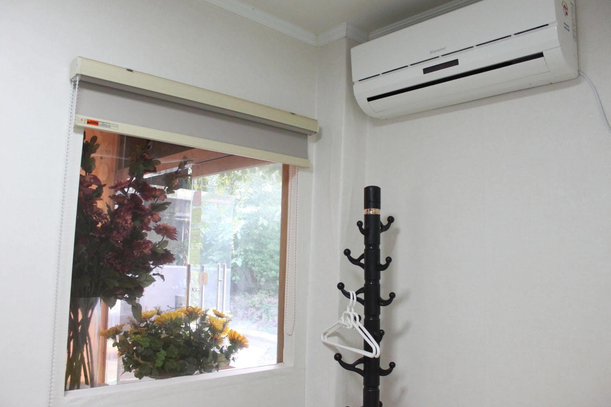 Guest house 24 Namsan Garden 2*