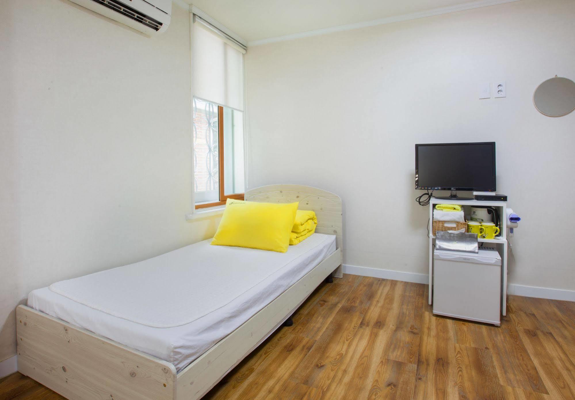 24 Namsan Garden Guest house